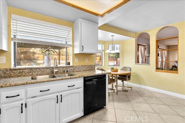 17800 Rancho Bonita Road, Victorville, CA 92395