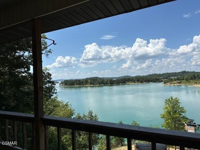 2739 Windy Cove Way, Sevierville, TN 37876