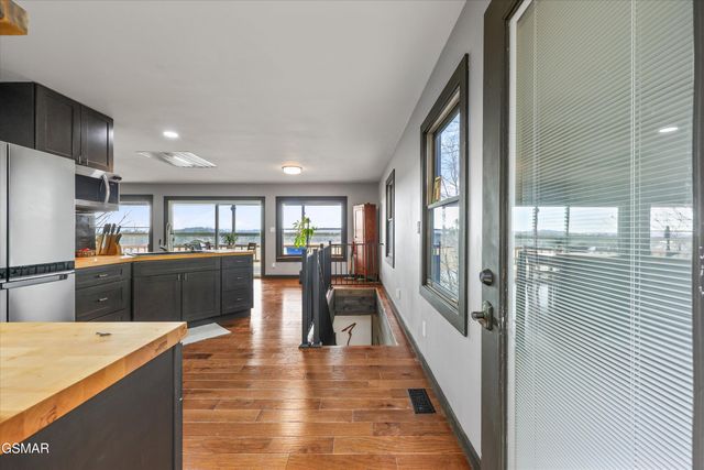 2739 Windy Cove Way, Sevierville, TN 37876