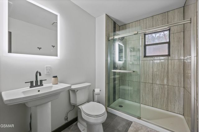 2739 Windy Cove Way, Sevierville, TN 37876