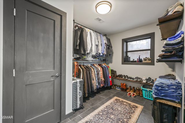 2739 Windy Cove Way, Sevierville, TN 37876