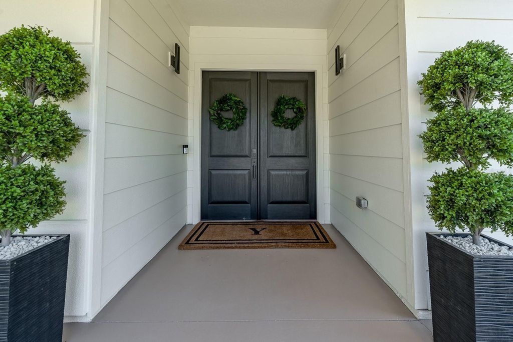 Image 14 of property listing at 3821 NE COUNTY ROAD 138, High Springs, FL 32643