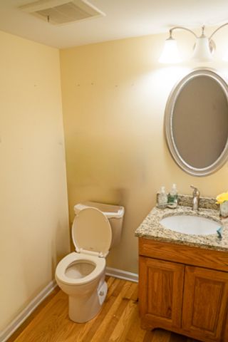 3235 N Volz Drive E, Arlington Heights, IL 60004