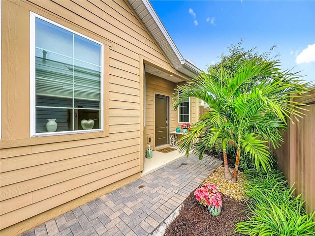 383 ALCOVE DRIVE, Groveland, FL 34736