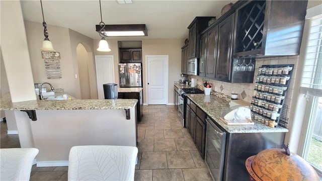 6846 Sir Moses Pl, Corpus Christi, TX 78414