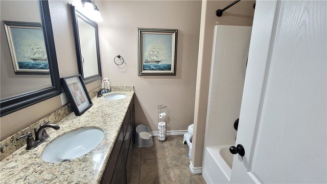 6846 Sir Moses Pl, Corpus Christi, TX 78414