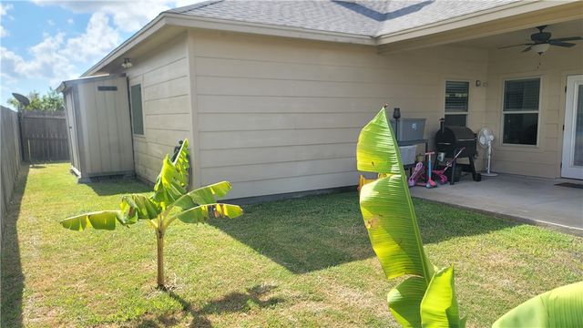 6846 Sir Moses Pl, Corpus Christi, TX 78414