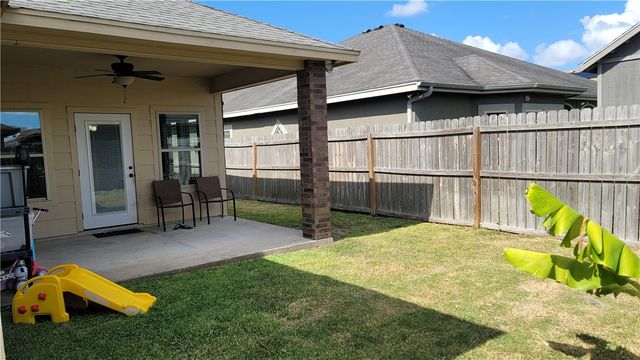 6846 Sir Moses Pl, Corpus Christi, TX 78414