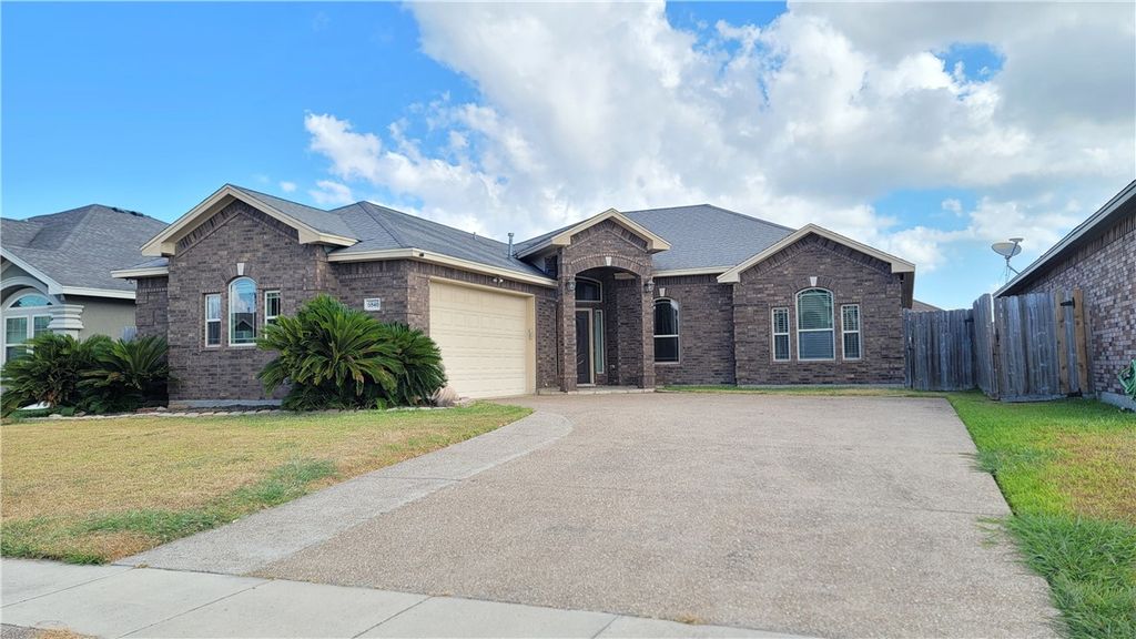 6846 Sir Moses Pl, Corpus Christi, TX 78414