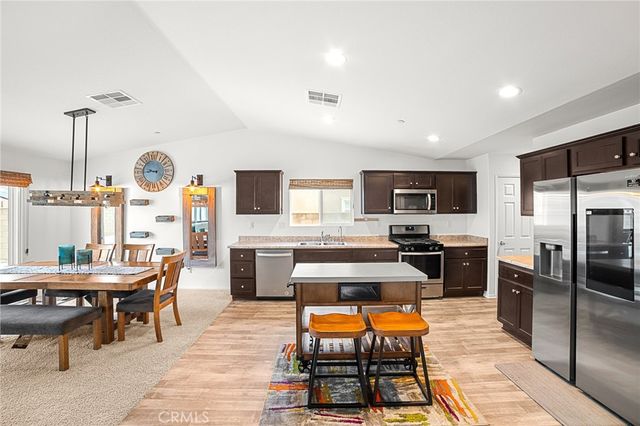 11750 Flushing St, Victorville, CA 92392