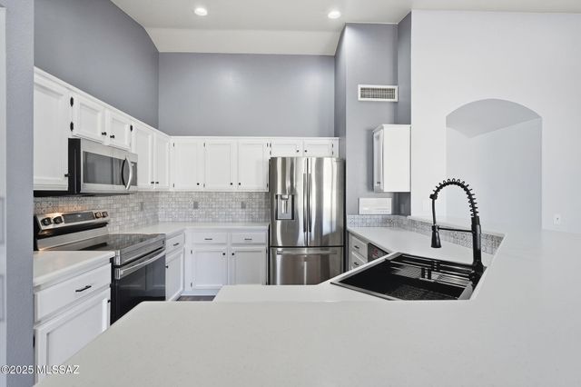 63858 E Poco Lane, Tucson, AZ 85739