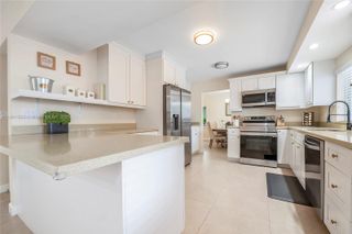11441 SW 33rd Ln, Miami, FL 33165