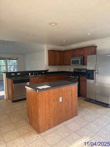 2016 Brook Meadow Drive, Forney, TX 75126