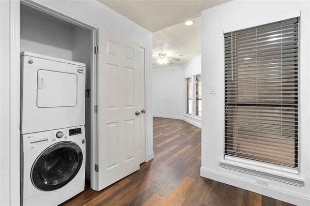 1910 Robbins PL 103, Austin, TX 78705