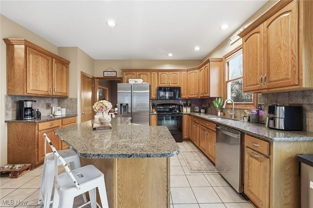 4212 Devonshire Court, Akron, OH 44321