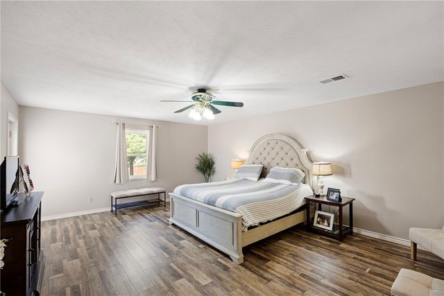 1207 E Rock Street, Morrilton, AR 72110