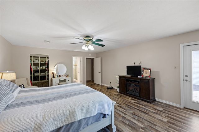 1207 E Rock Street, Morrilton, AR 72110