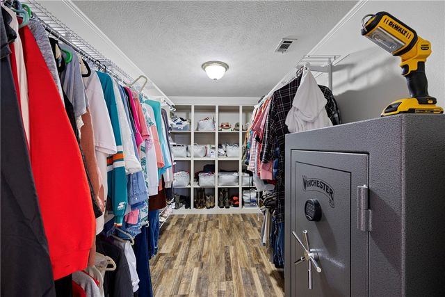 1207 E Rock Street, Morrilton, AR 72110