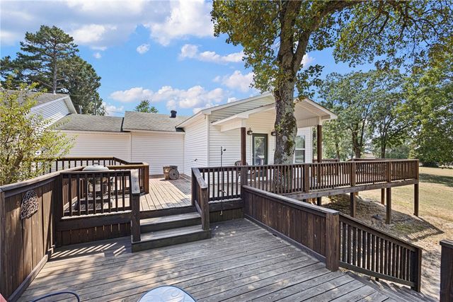 1207 E Rock Street, Morrilton, AR 72110