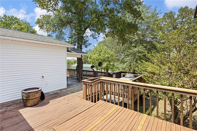 1207 E Rock Street, Morrilton, AR 72110