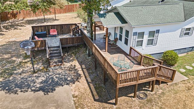 1207 E Rock Street, Morrilton, AR 72110