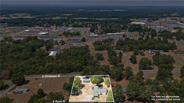 1207 E Rock Street, Morrilton, AR 72110