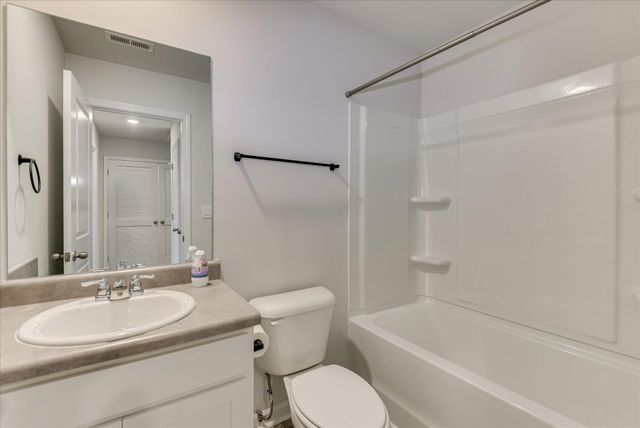 930 Quaint Parish Circle, Graniteville, SC 29829