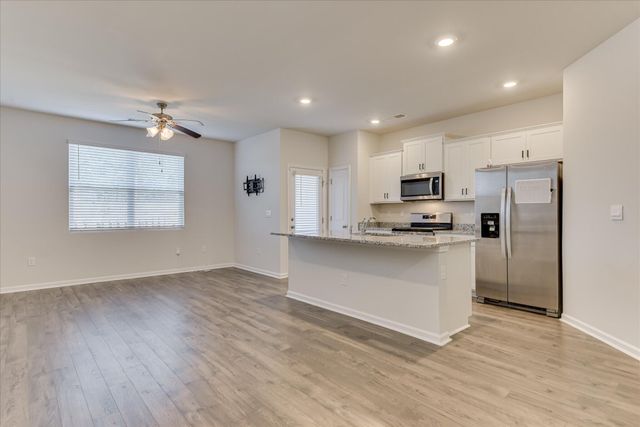 930 Quaint Parish Circle, Graniteville, SC 29829