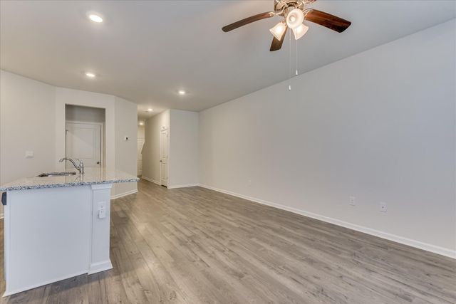 930 Quaint Parish Circle, Graniteville, SC 29829