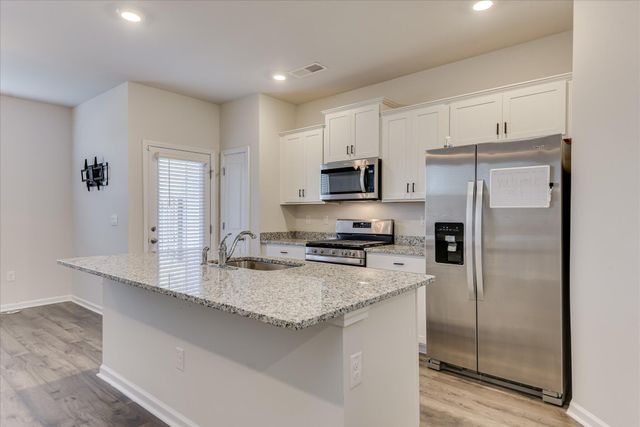 930 Quaint Parish Circle, Graniteville, SC 29829