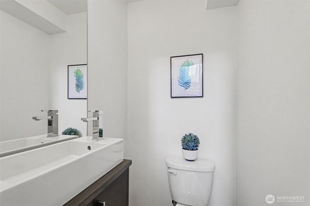 728 3rd Avenue N, Seattle, WA 98109