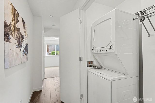 728 3rd Avenue N, Seattle, WA 98109