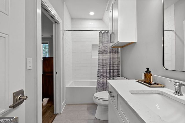 19 Dappers Landing, Newnan, GA 30265