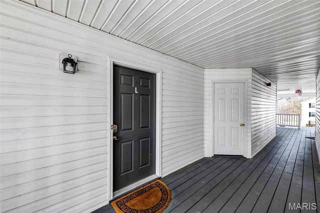 1408 Summertree Springs Avenue L, Valley Park, MO 63088