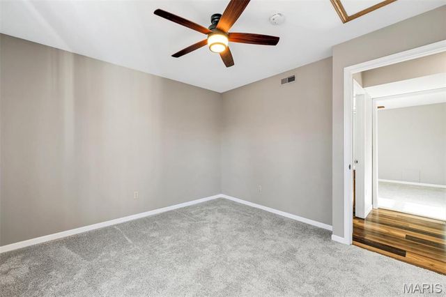 1408 Summertree Springs Avenue L, Valley Park, MO 63088