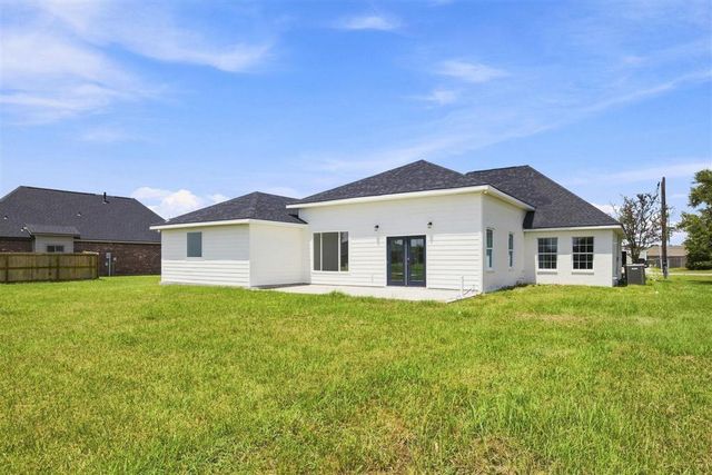 2455 Quince Micheal Lane, Lake Charles, LA 70605