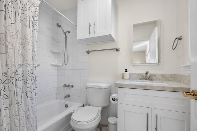 8230 SW 63rd Pl, Miami, FL 33143