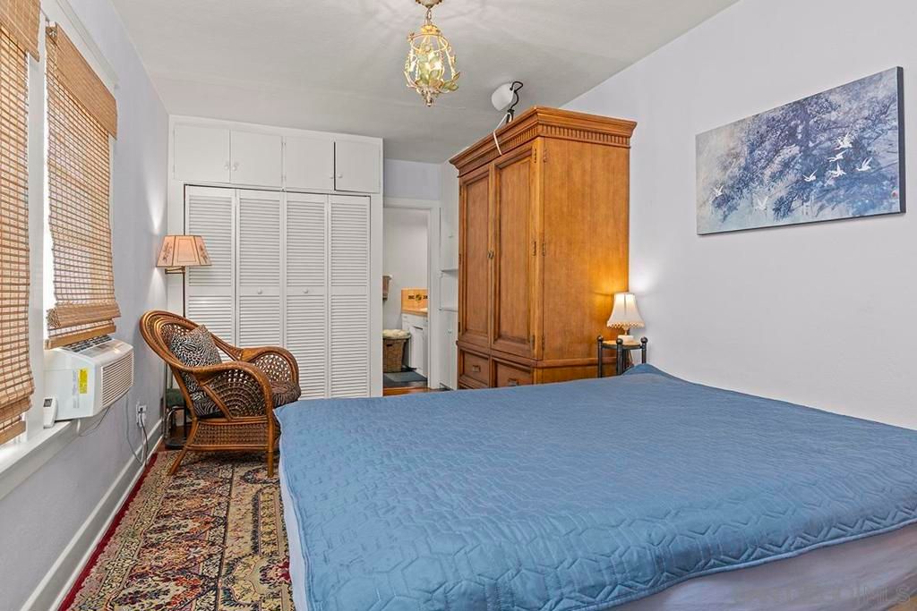 Image 13 of property listing at 4854 Del Mar Avenue, San Diego, CA 92107