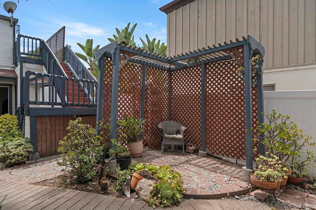 Image 20 of property listing at 4854 Del Mar Avenue, San Diego, CA 92107