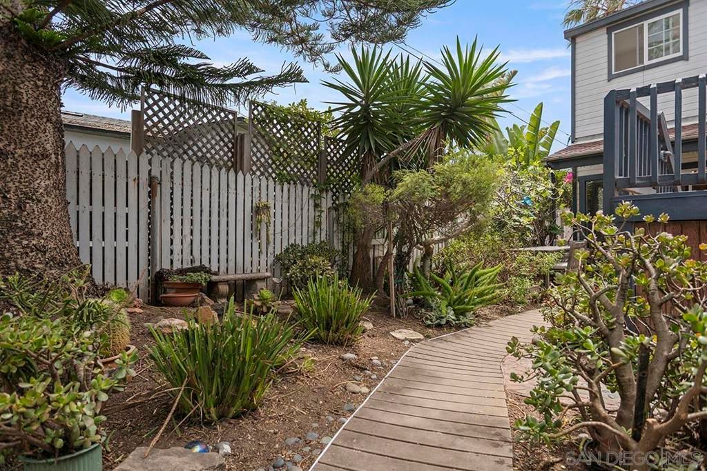 Image 21 of property listing at 4854 Del Mar Avenue, San Diego, CA 92107