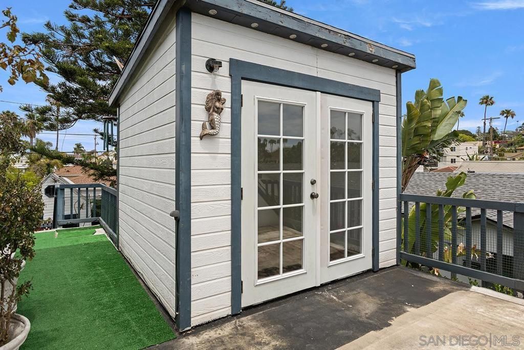 Image 33 of property listing at 4854 Del Mar Avenue, San Diego, CA 92107