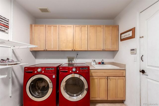 10105 Charissglen Lane, Highlands Ranch, CO 80126