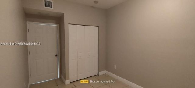 6940 NW 179th St 404-7, Hialeah, FL 33015