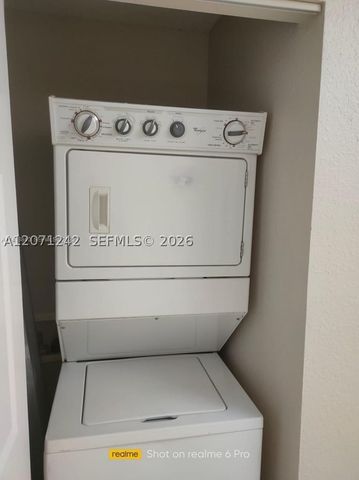6940 NW 179th St 404-7, Hialeah, FL 33015