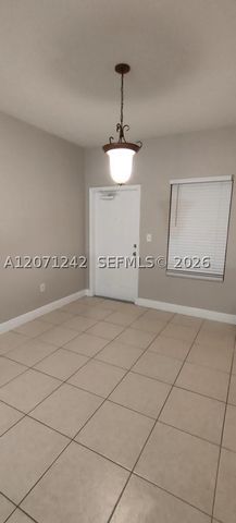 6940 NW 179th St 404-7, Hialeah, FL 33015