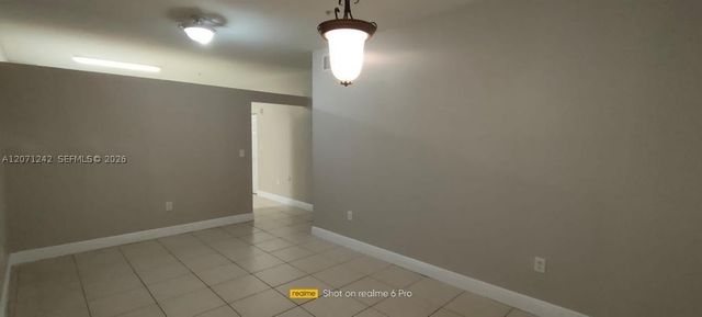 6940 NW 179th St 404-7, Hialeah, FL 33015