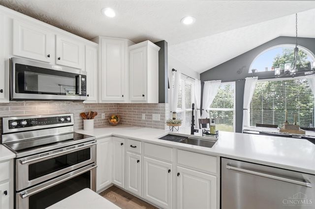 10782 Carolina Pines Drive, Harrison, OH 45030