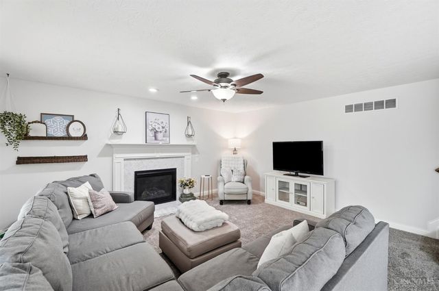 10782 Carolina Pines Drive, Harrison, OH 45030