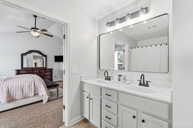 10782 Carolina Pines Drive, Harrison, OH 45030