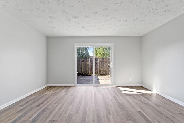 2375 Woodbrook Circle N, 128, Columbus, OH 43223